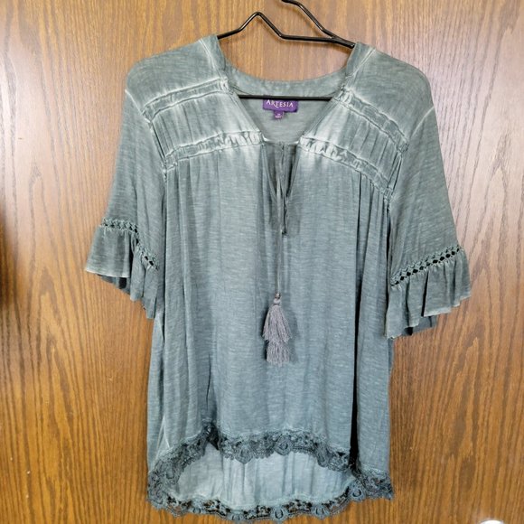 Artesia Forest Green Boho Chic Pullover Top with Tassels Size Medium - Picture 7 of 12
